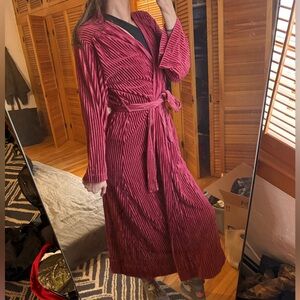 Gilead True Vintage Velour Loungewear Dressing Robe